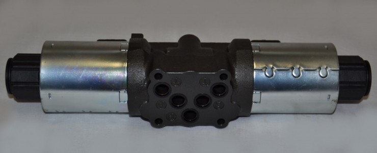 NG 10,akár 140 liter/perc,350 bar